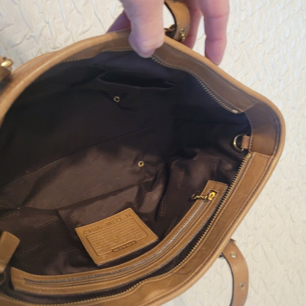 RARE COACH - Vintage Glove-Tanned Cowhide Smooth Leather Legacy Market Tote - Picture 8 of 11